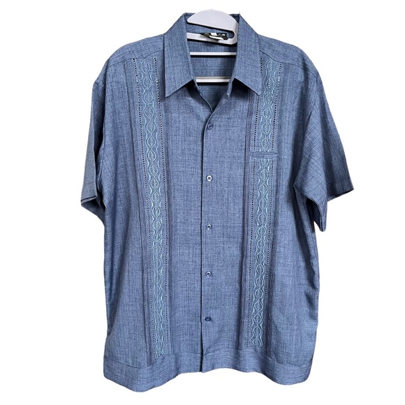 D. Merida Blue Guayabera Button Down Short Sleeve Dress Shirt Size M (40) - Picture 1 of 10